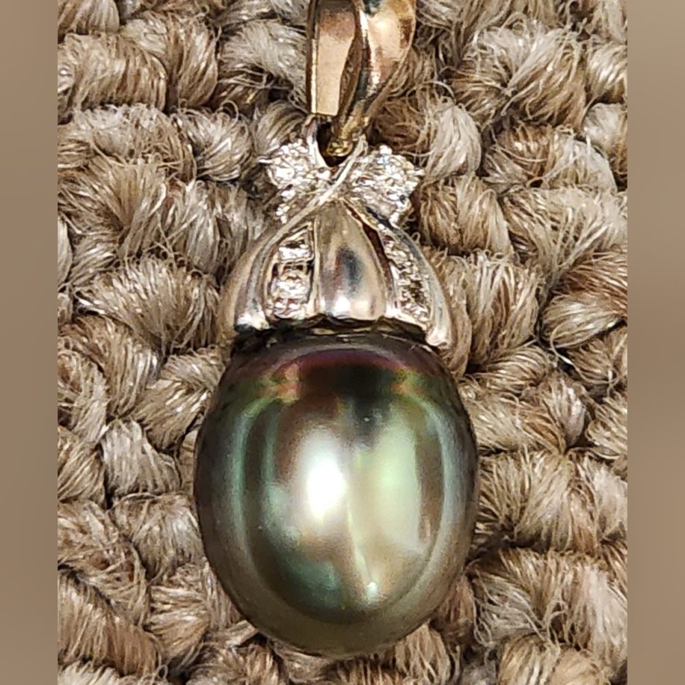Tahitian Pearl Drop Peacock Green 14K Diamond Pendant